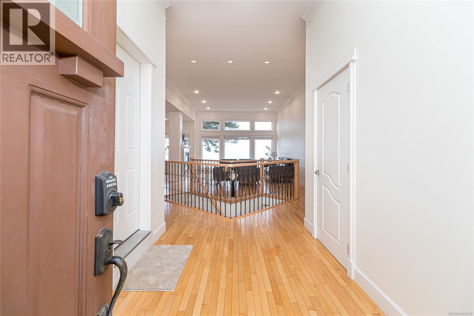 951 Seamist Rise, Saanich, British Columbia  V8Y 2B3 - Photo 6 - 1042345