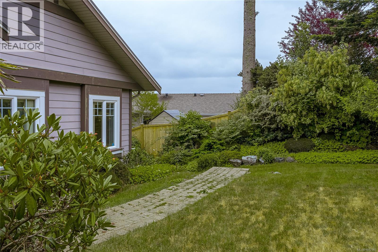 951 Seamist Rise, Saanich, British Columbia  V8Y 2B3 - Photo 42 - 1042345