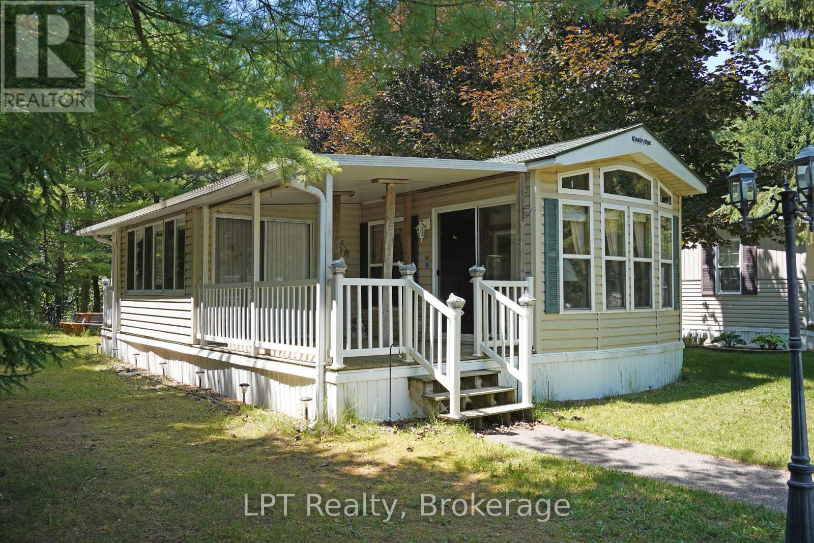 M44 - 13 SOUTHLINE AVENUE, Huron-Kinloss, Ontario