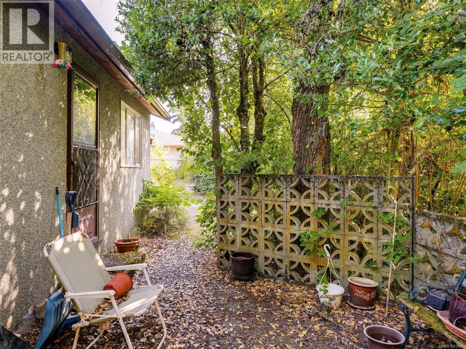 1170 Dignan Rd, Central Saanich, British Columbia  V8M 1H4 - Photo 15 - 1043944