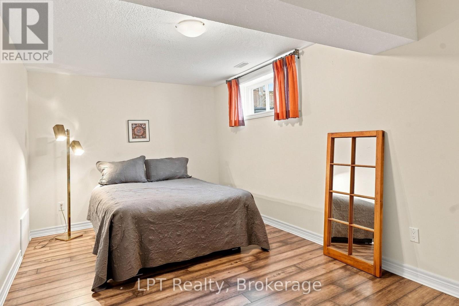 152 Kincardine Street N, West Grey, Ontario  N0G 1R0 - Photo 32 - X13570692