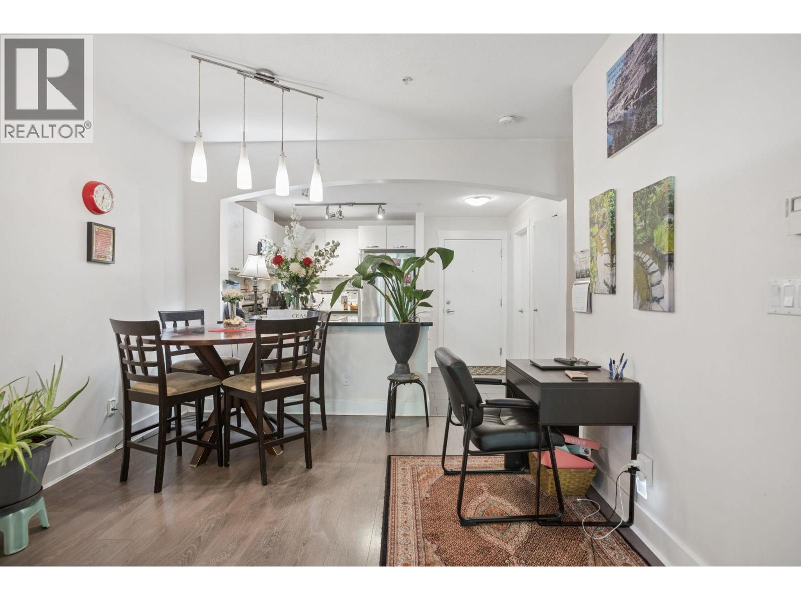 107 7478 Byrnepark Walk, Burnaby, British Columbia  V3N 0B5 - Photo 5 - R3156897
