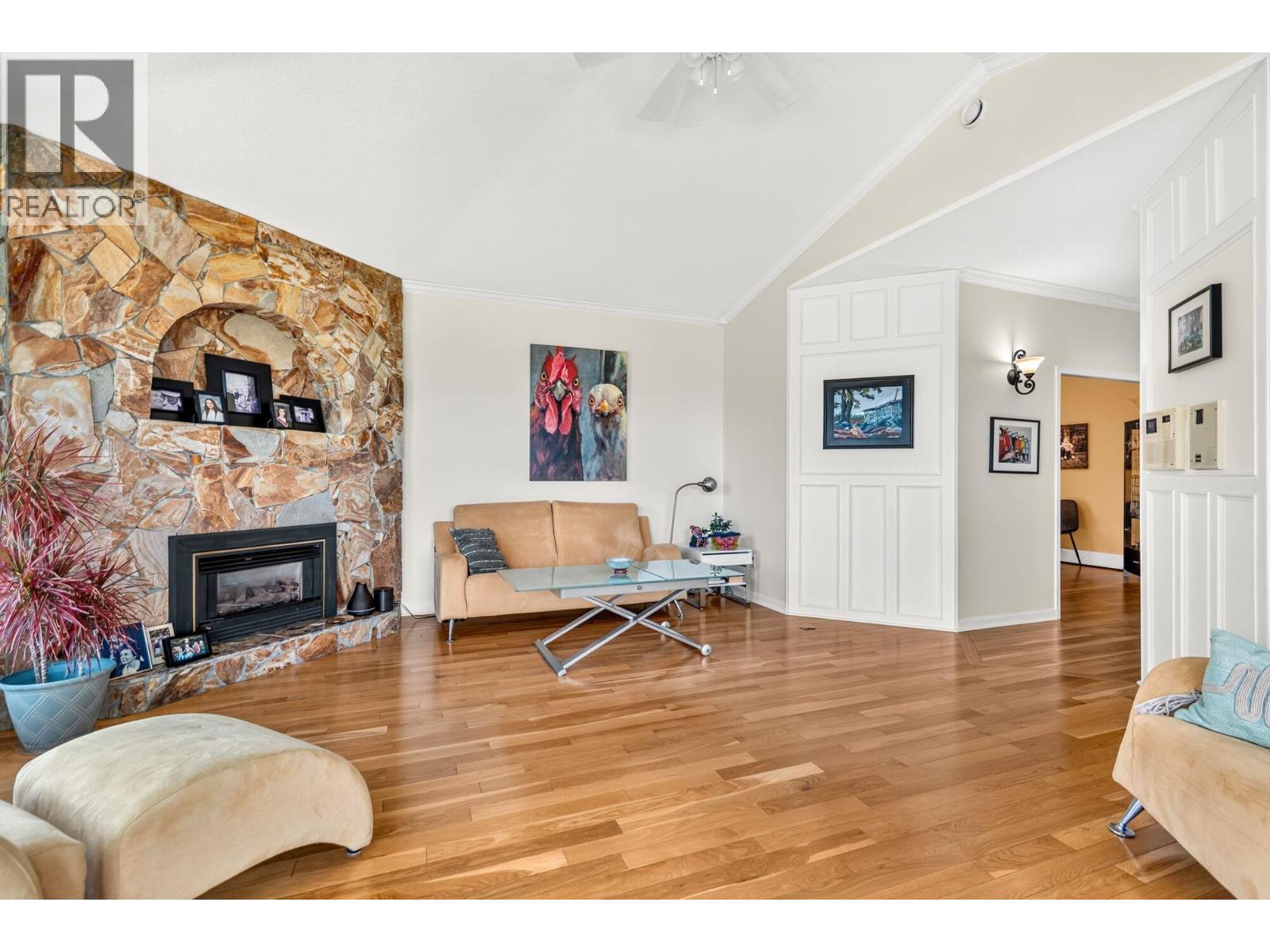 6453 N Gale Avenue, Sechelt, British Columbia  V7Z 0L1 - Photo 11 - R3156883