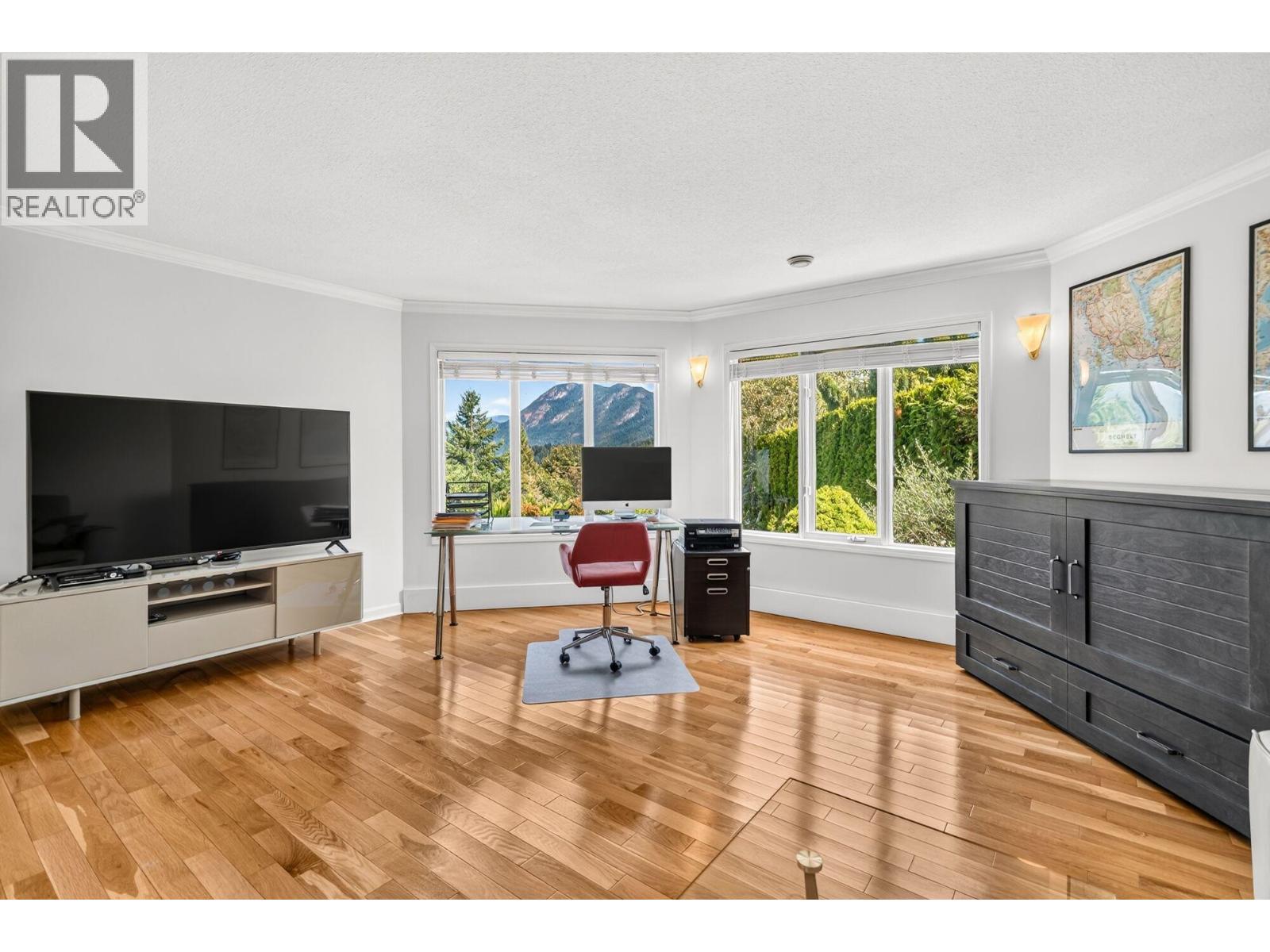 6453 N Gale Avenue, Sechelt, British Columbia  V7Z 0L1 - Photo 25 - R3156883