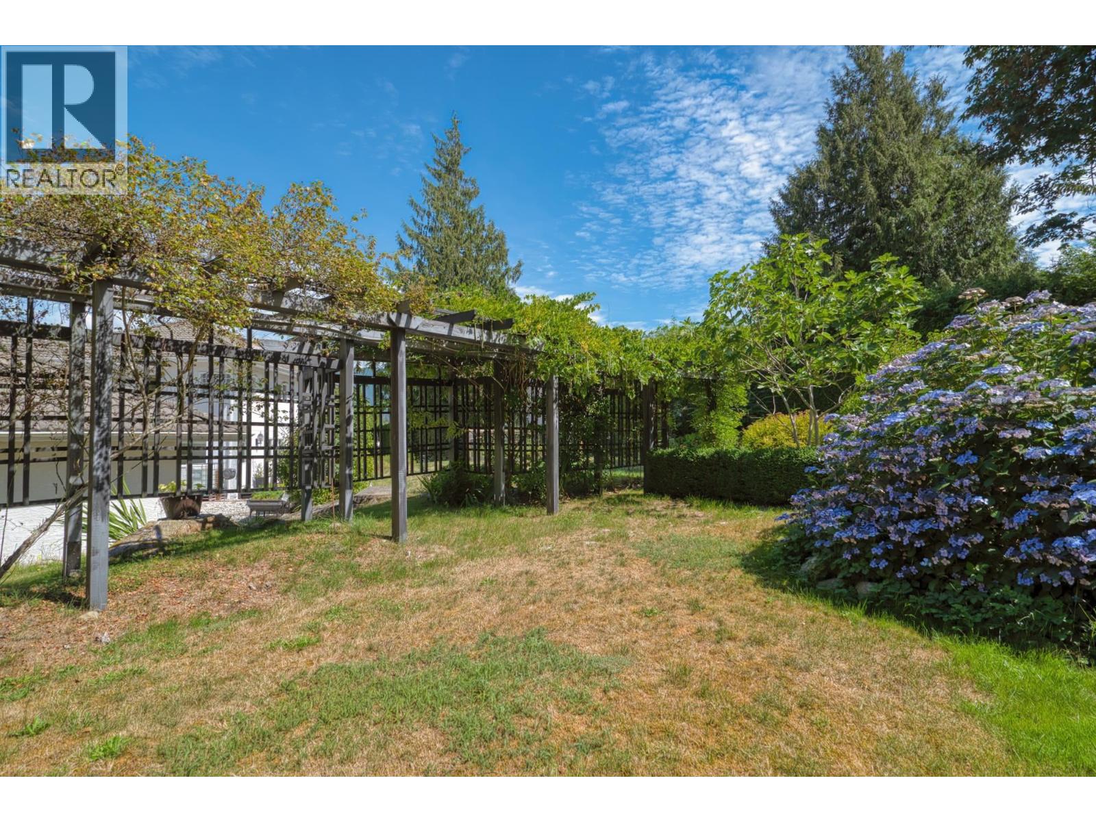 6453 N Gale Avenue, Sechelt, British Columbia  V7Z 0L1 - Photo 38 - R3156883