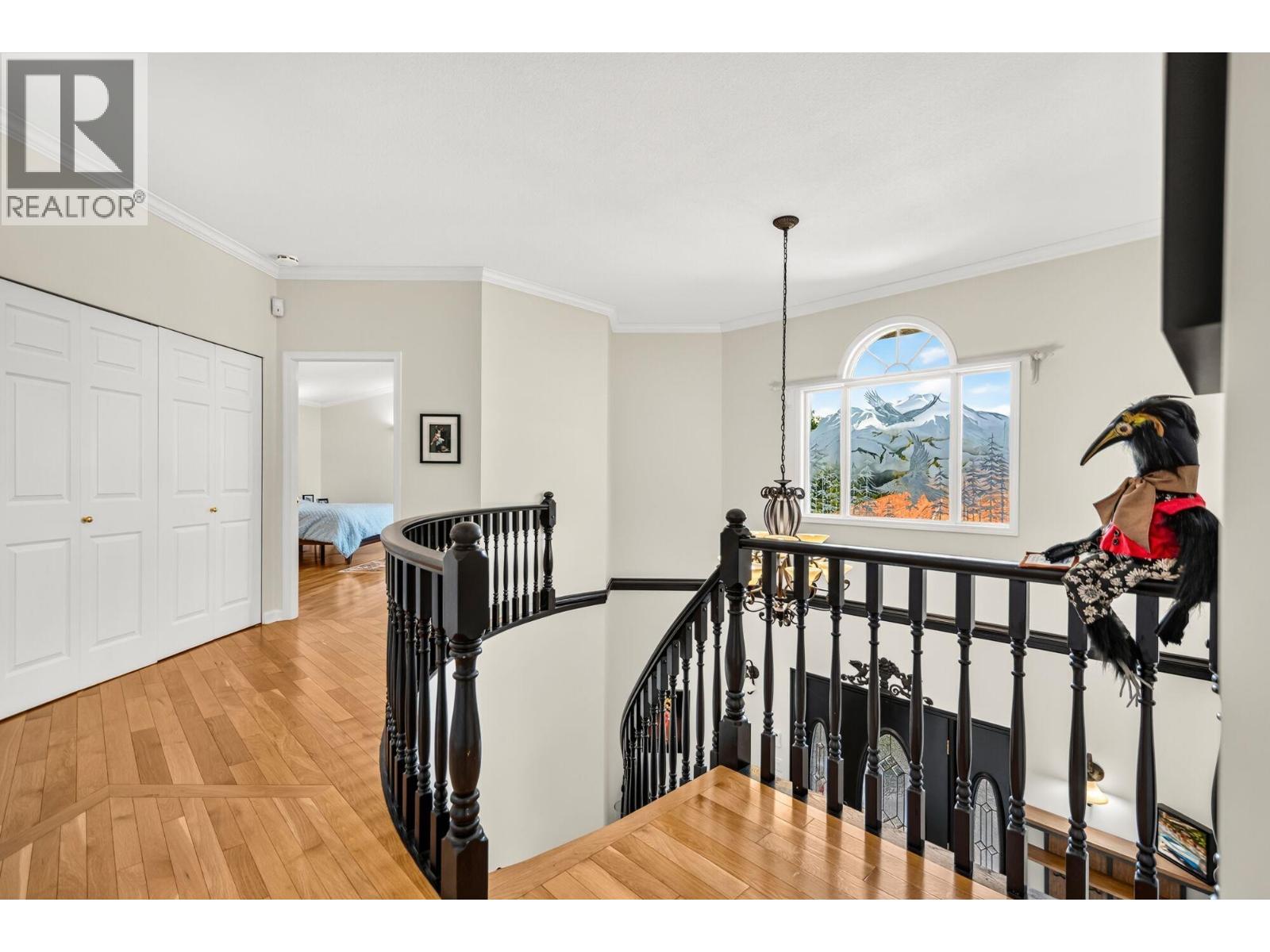 6453 N Gale Avenue, Sechelt, British Columbia  V7Z 0L1 - Photo 6 - R3156883