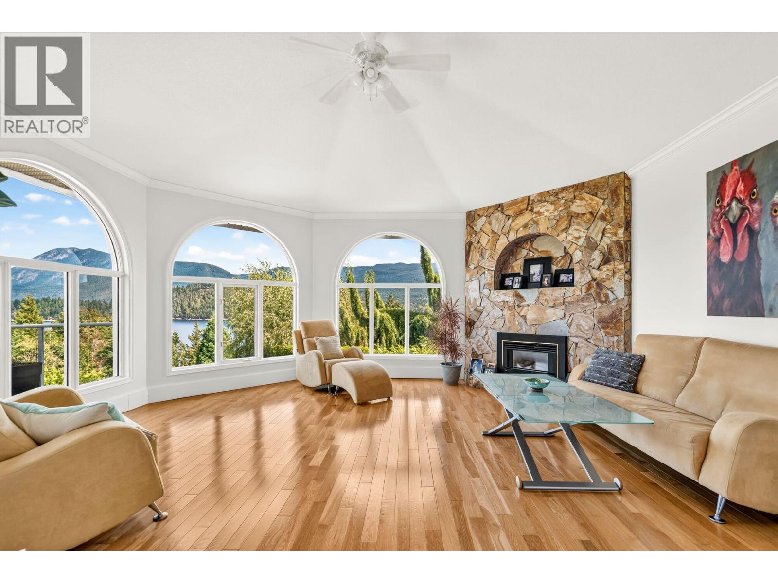 6453 N Gale Avenue, Sechelt, British Columbia  V7Z 0L1 - Photo 9 - R3156883