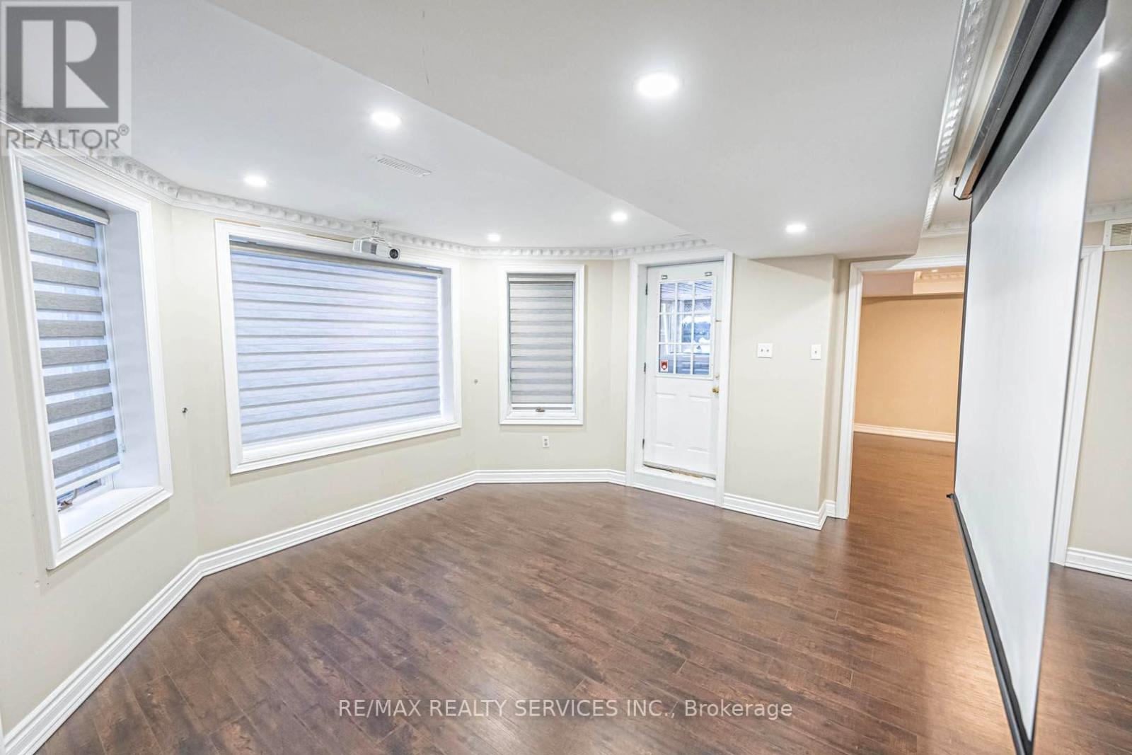 247 Sand Road, East Gwillimbury, Ontario  L9N 1K1 - Photo 27 - N13685262