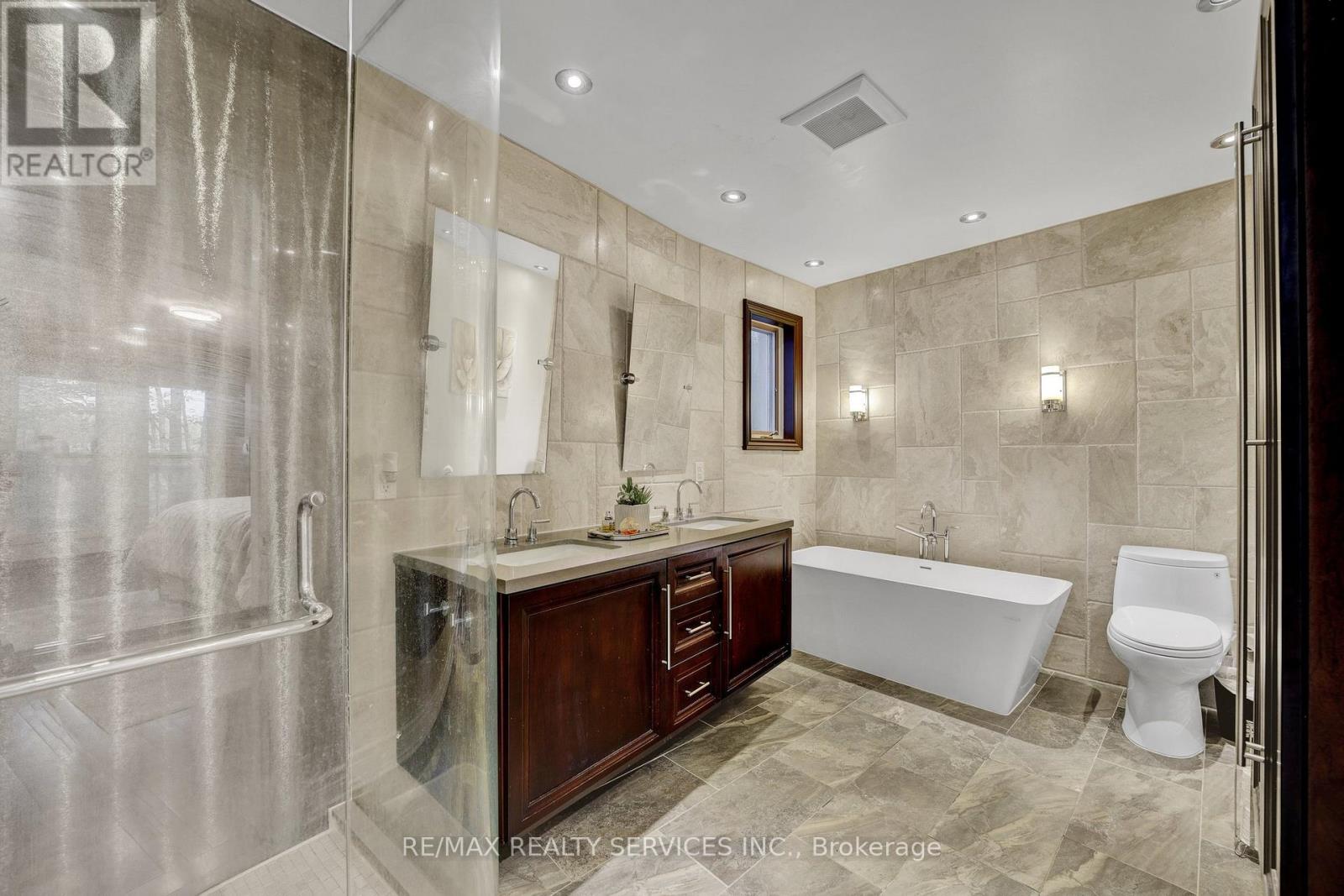 247 Sand Road, East Gwillimbury, Ontario  L9N 1K1 - Photo 18 - N13685262