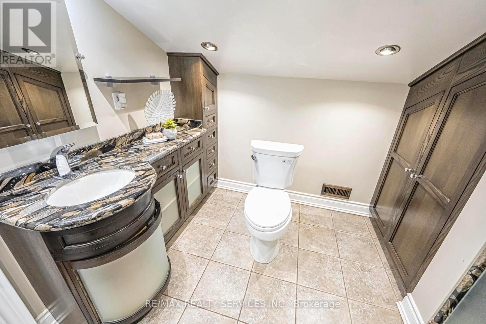 247 Sand Road, East Gwillimbury, Ontario  L9N 1K1 - Photo 22 - N13685262