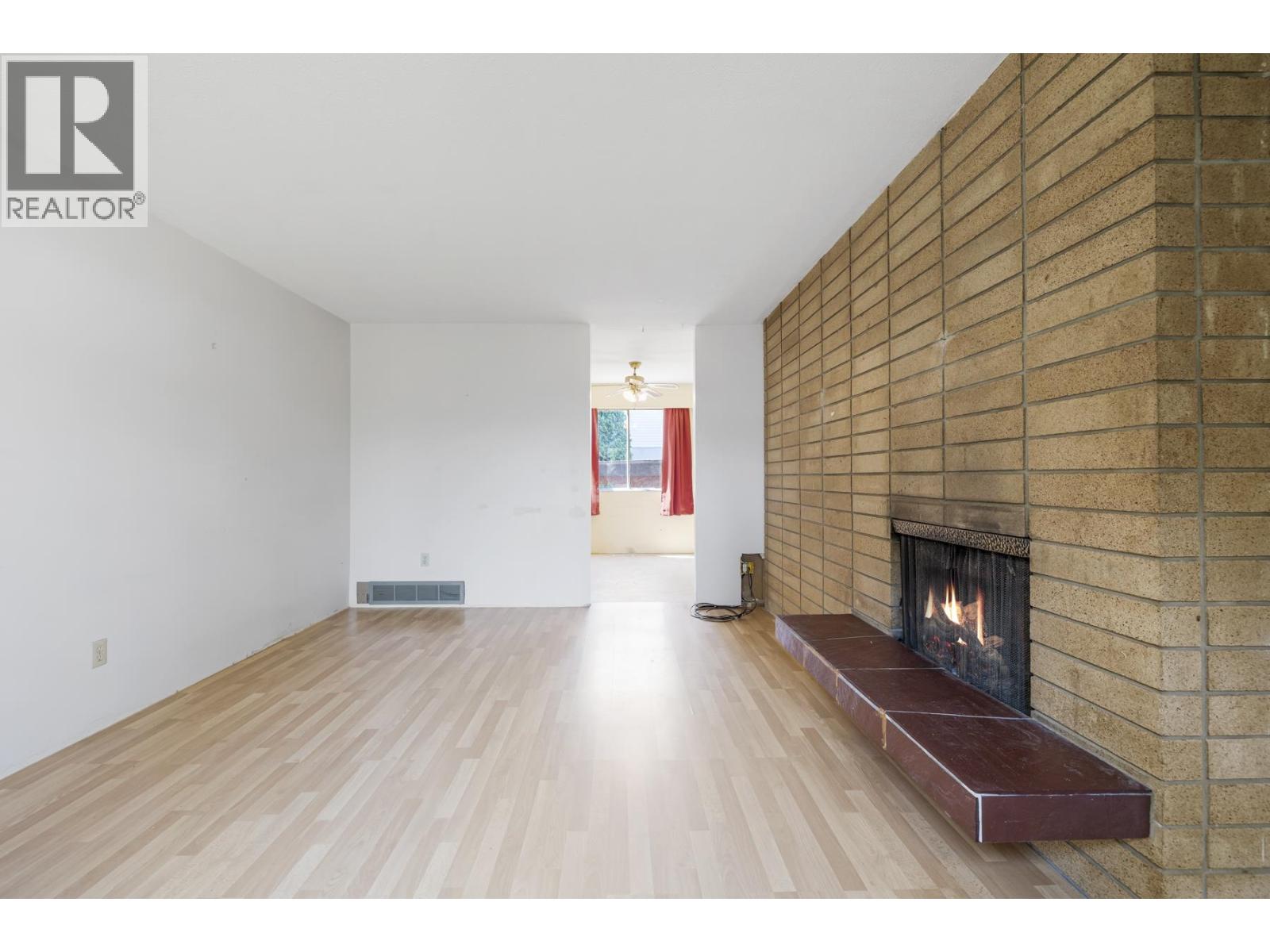 1310 Tina Way Way, Port Coquitlam, British Columbia  V3C 2V3 - Photo 7 - R3155896