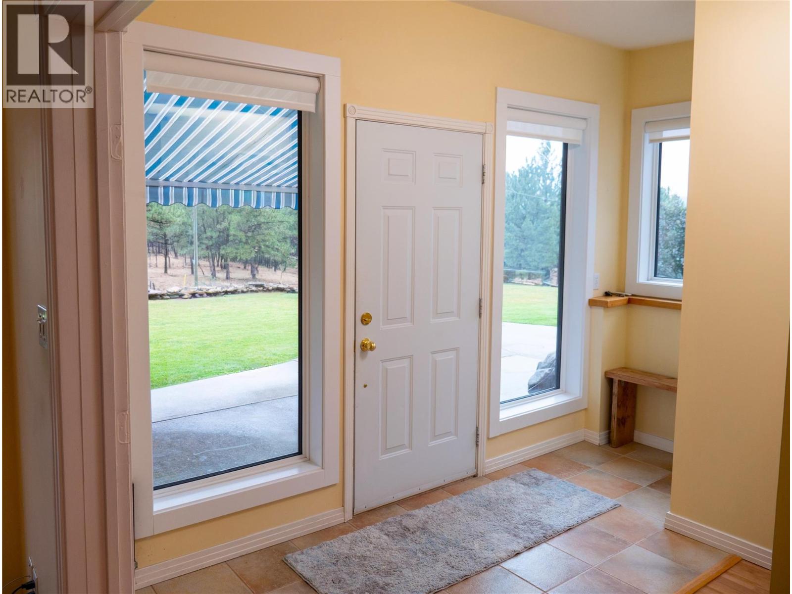 9767 & 9765 Pighin Road, Cranbrook, British Columbia  V1C 7C9 - Photo 8 - 10397936