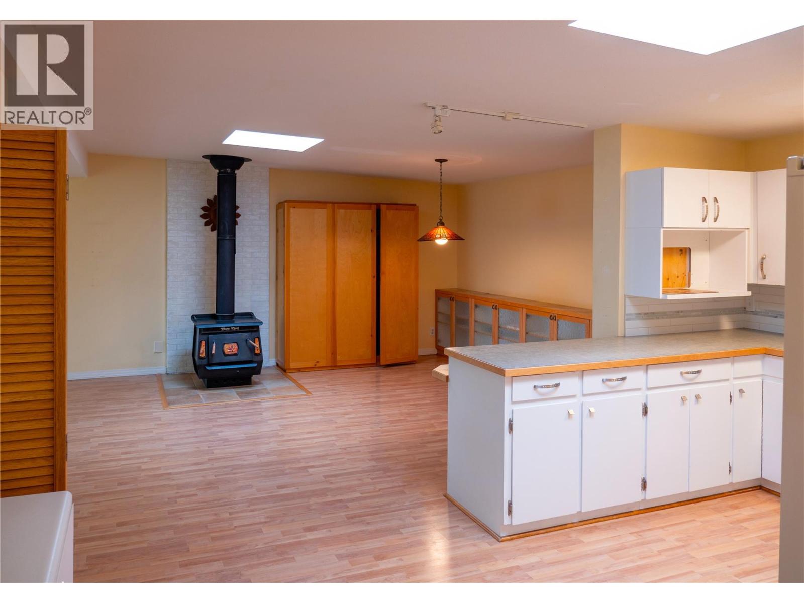 9767 & 9765 Pighin Road, Cranbrook, British Columbia  V1C 7C9 - Photo 10 - 10397936