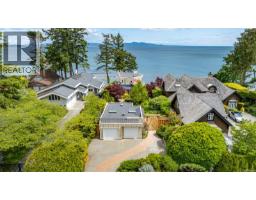 5267 Parker Ave, Saanich, British Columbia
