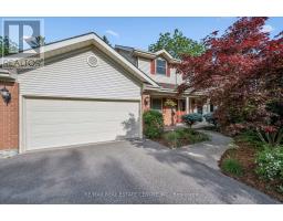 21 TINATAWA COURT, Kitchener, Ontario