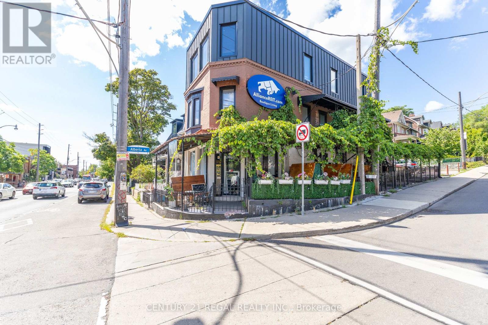 1150 DAVENPORT ROAD, Toronto, Ontario