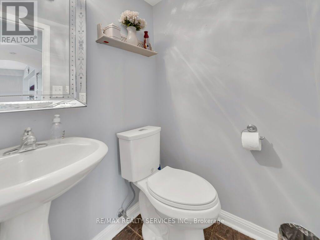 34 Allness Road, Brampton, Ontario  L7A 3N6 - Photo 19 - W13601666