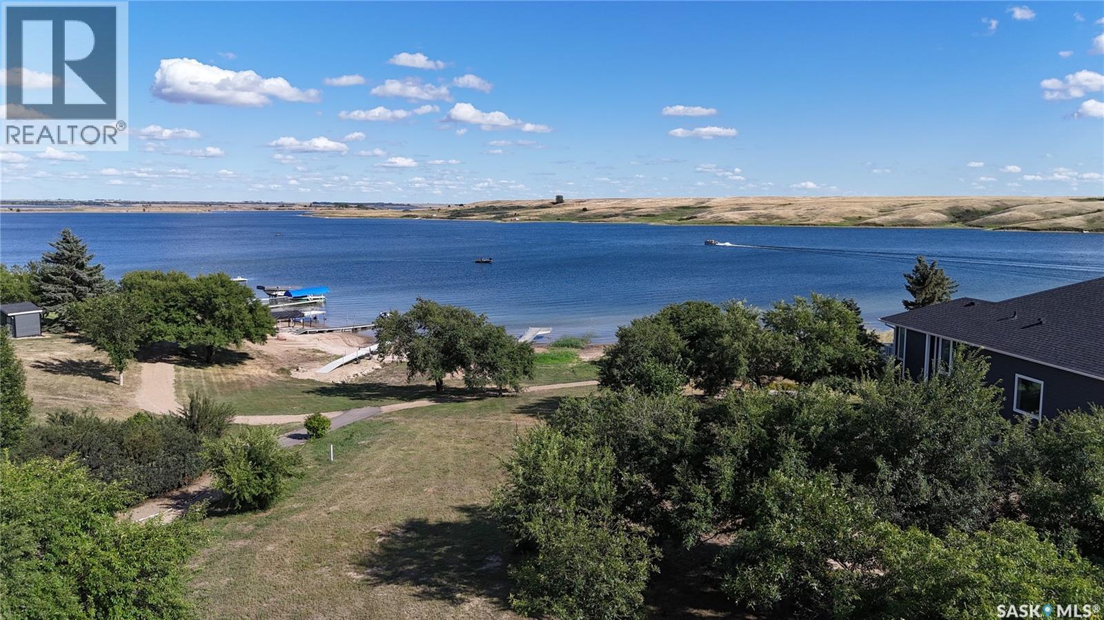 27 Grace Bay, Lake Diefenbaker, Saskatchewan  S0L 2E0 - Photo 3 - SK045933