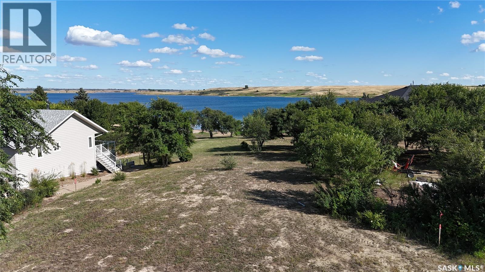 27 Grace Bay, Lake Diefenbaker, Saskatchewan  S0L 2E0 - Photo 4 - SK045933