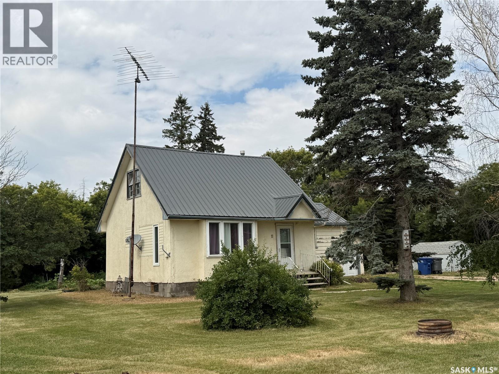 11 Bison Street, Osage, Saskatchewan  S0G 3T0 - Photo 1 - SK045841