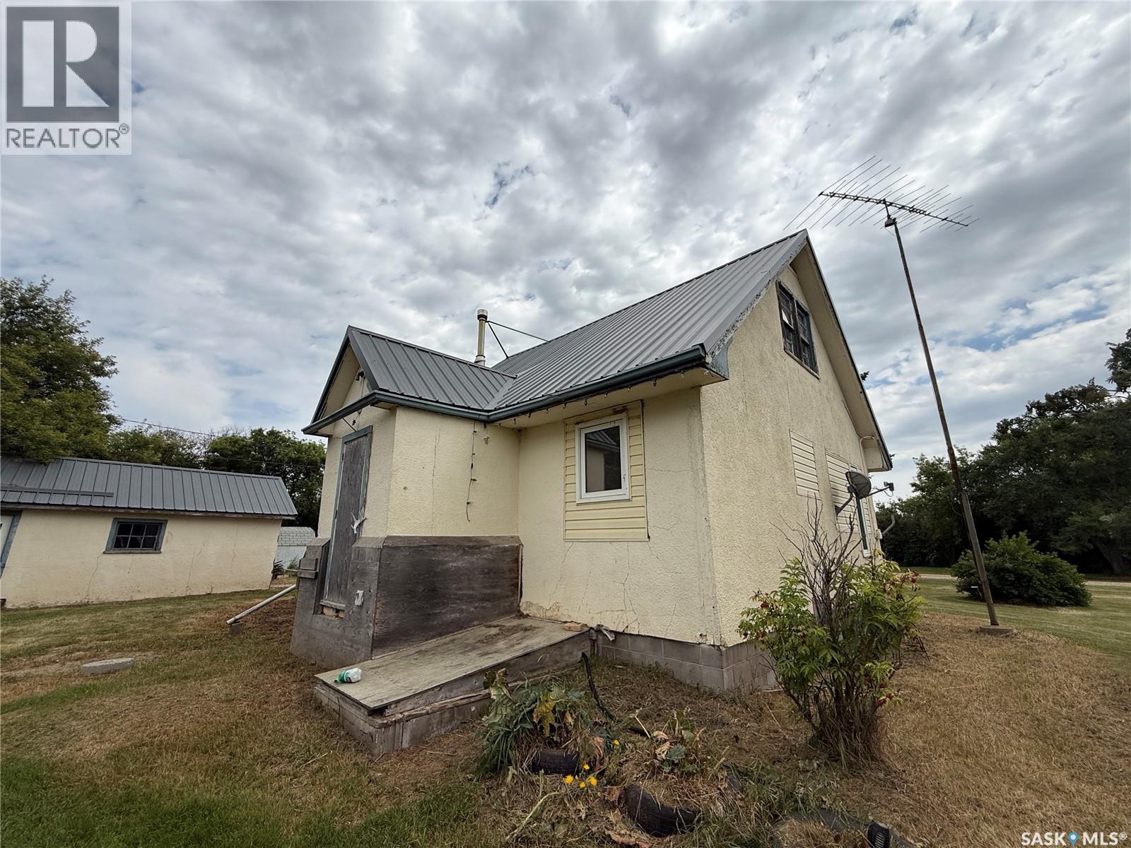 11 Bison Street, Osage, Saskatchewan  S0G 3T0 - Photo 24 - SK045841