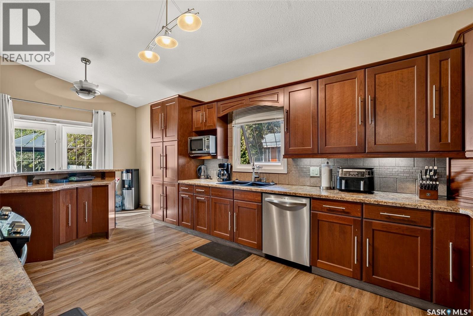 1131 6th Street E, Prince Albert, Saskatchewan  S6V 0P8 - Photo 7 - SK045589