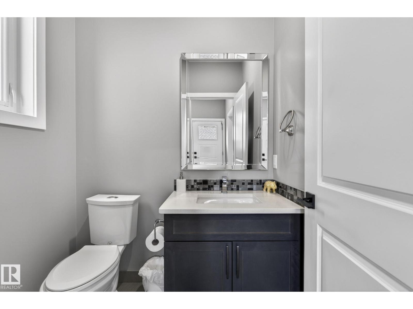 8809 148 ST NW