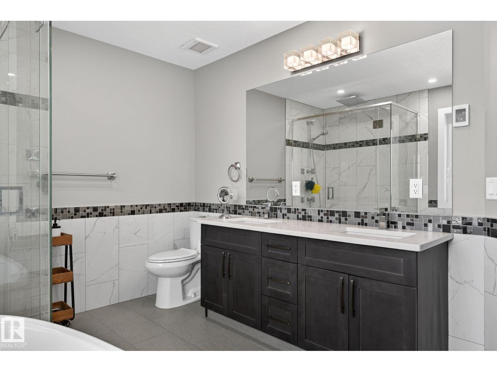8809 148 ST NW