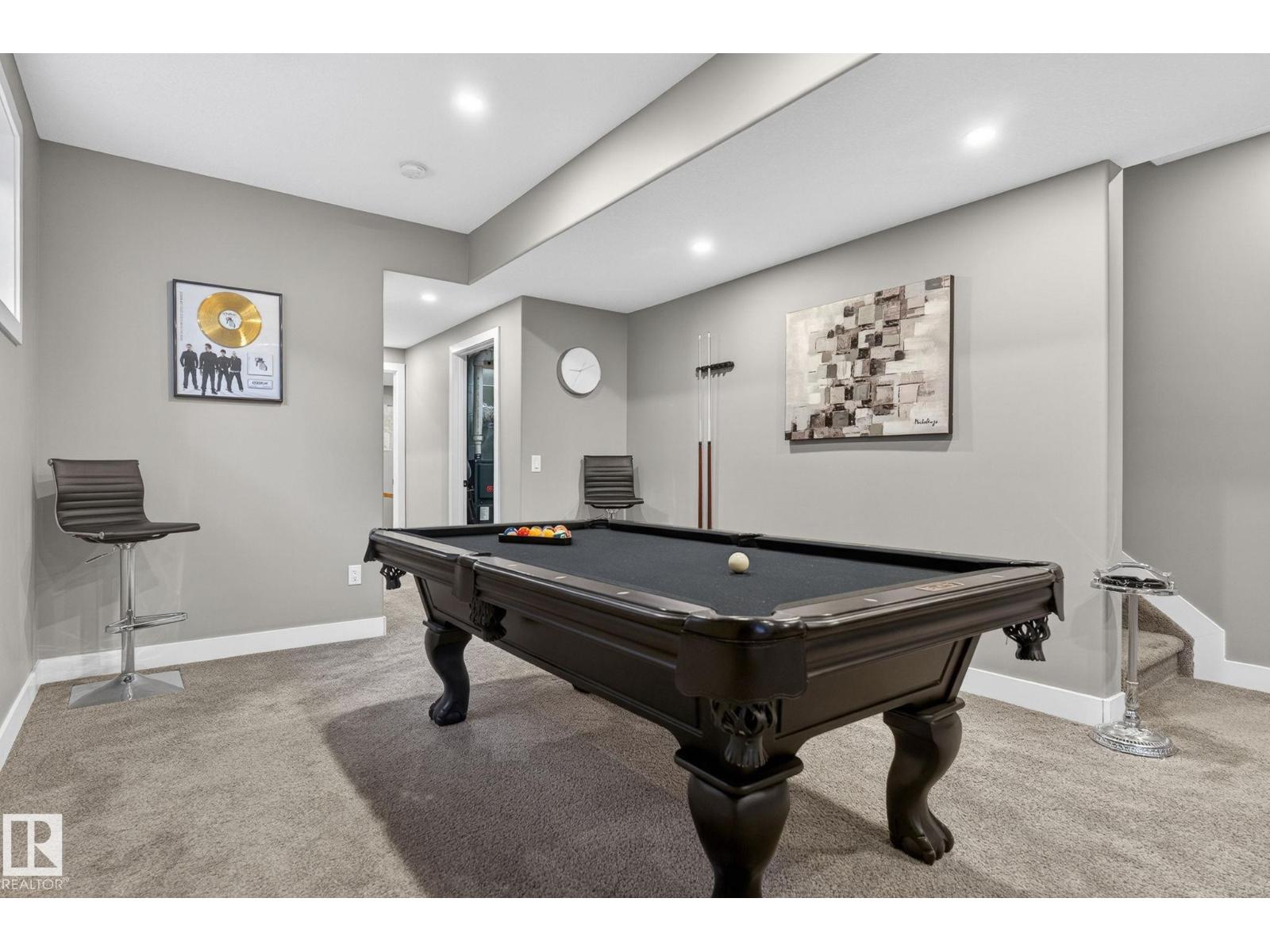 8809 148 ST NW