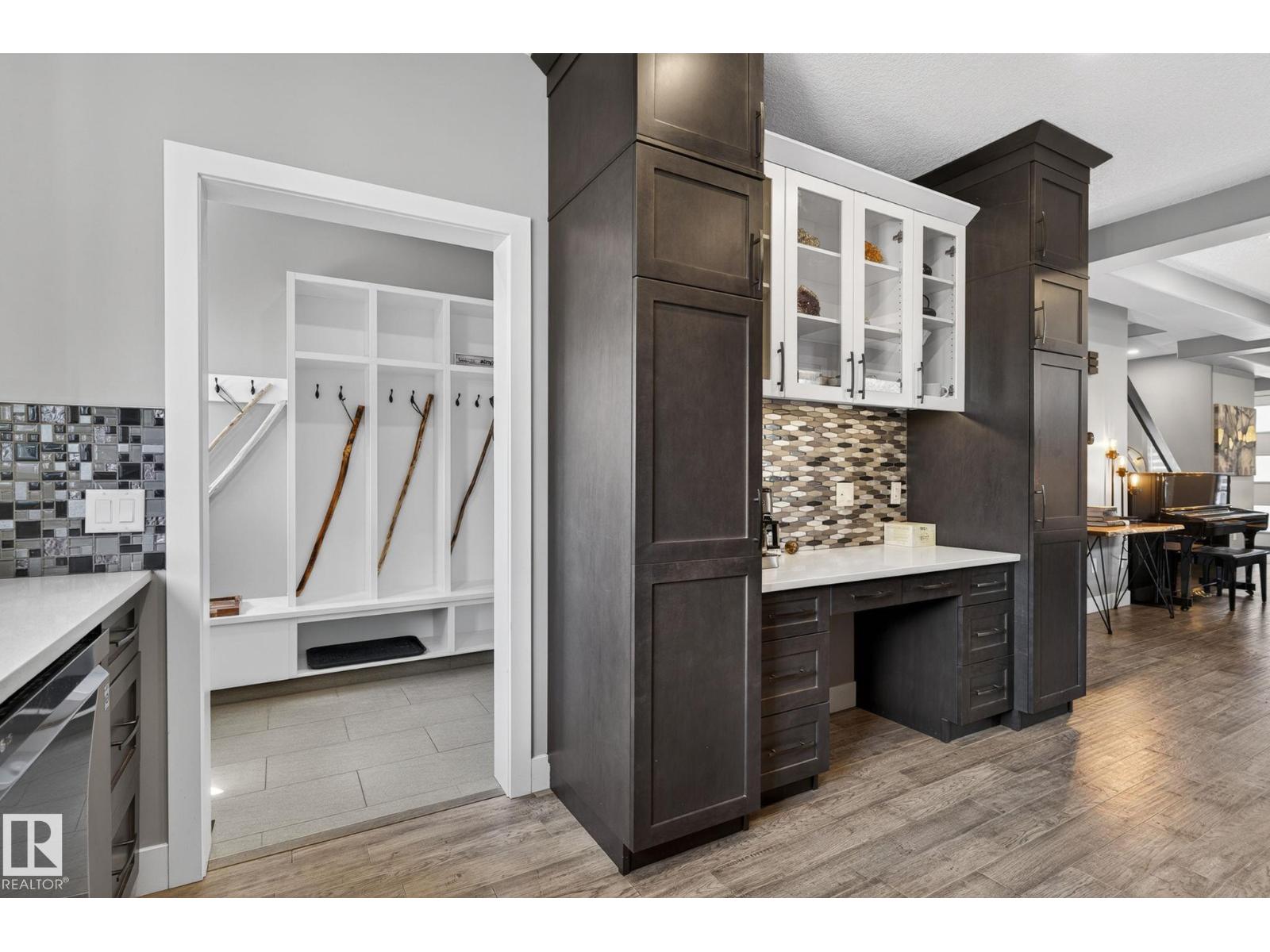 8809 148 ST NW