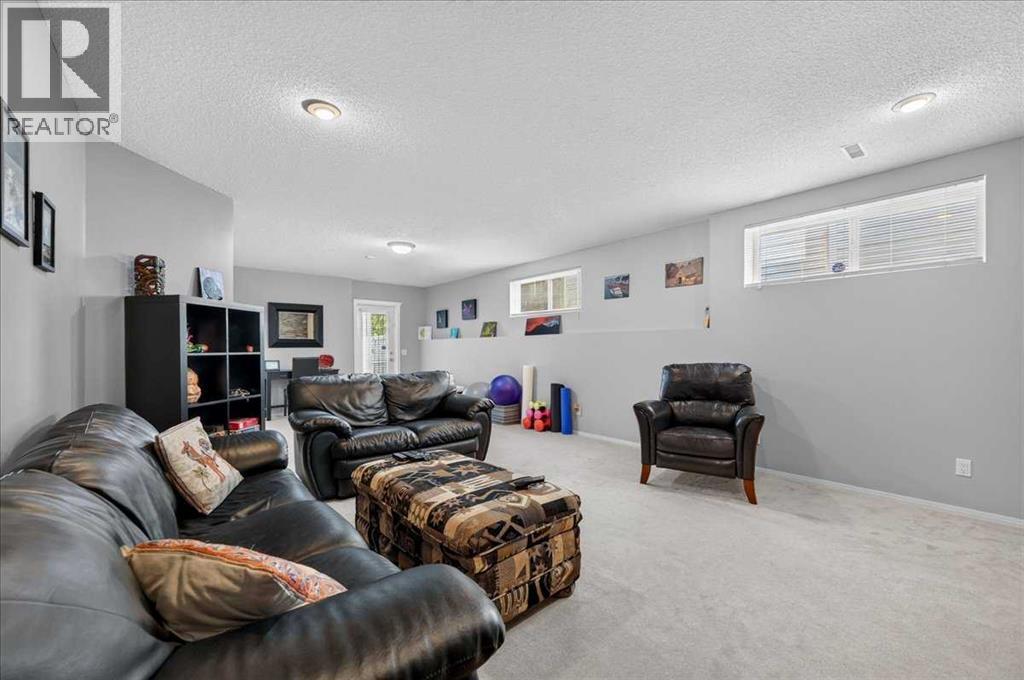212 Cresthaven Place SW, Calgary, Alberta  T3B 5W4 - Photo 30 - A2337136