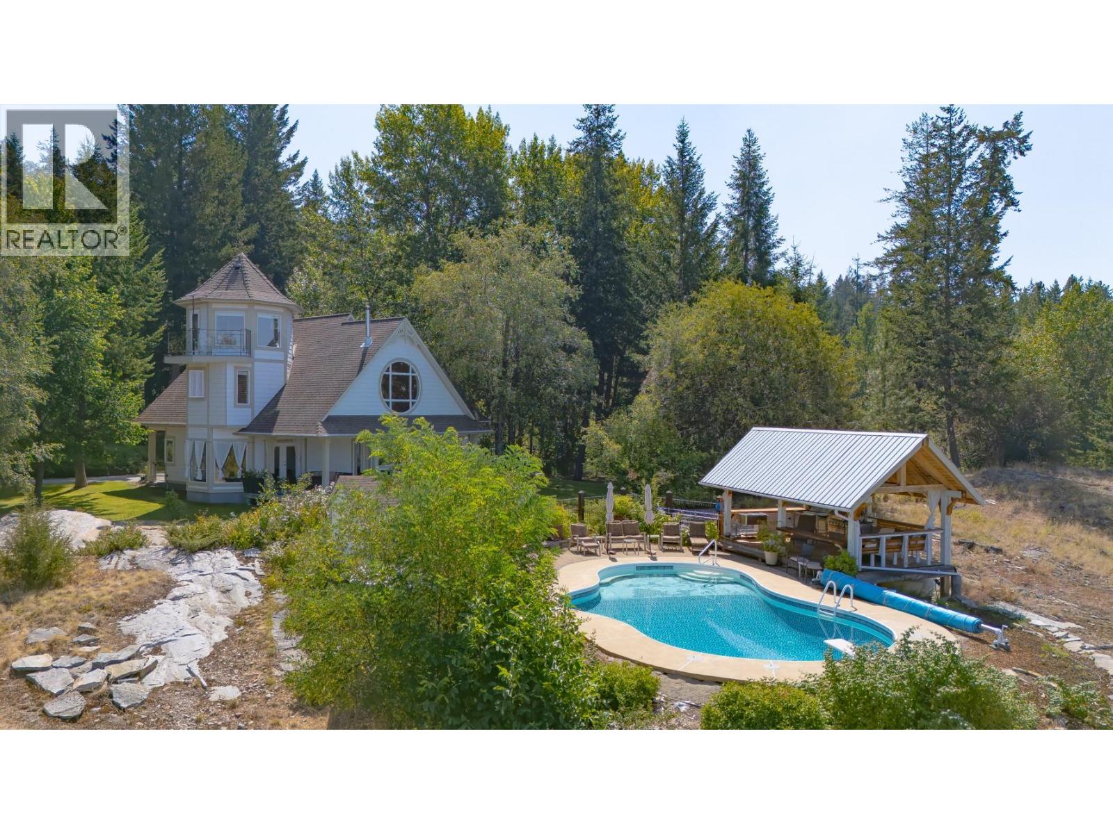 114 BEAR END Road, Penticton, British Columbia