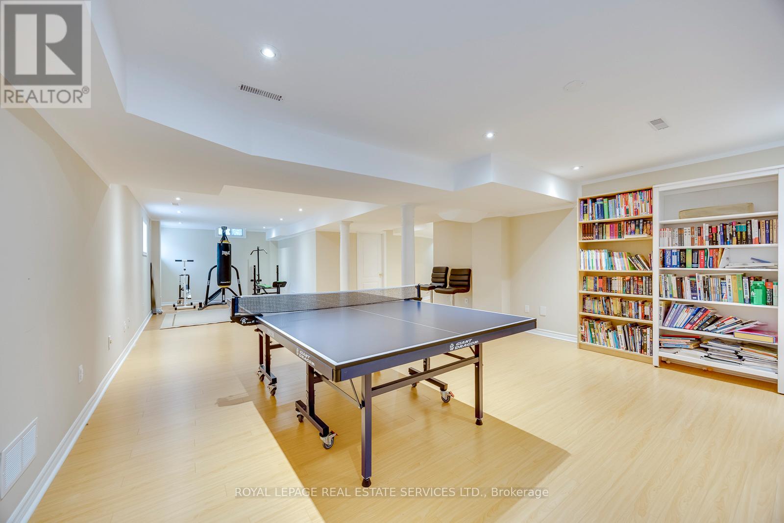 2249 Glazebrook Circle, Oakville, Ontario  L6M 5B5 - Photo 35 - W13686470
