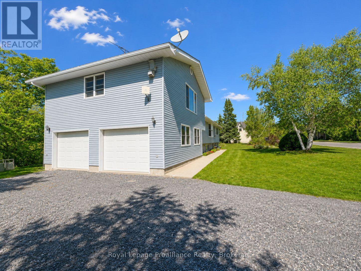 444 County Road 19, Prince Edward County, Ontario  K0K 1A0 - Photo 2 - X13686334