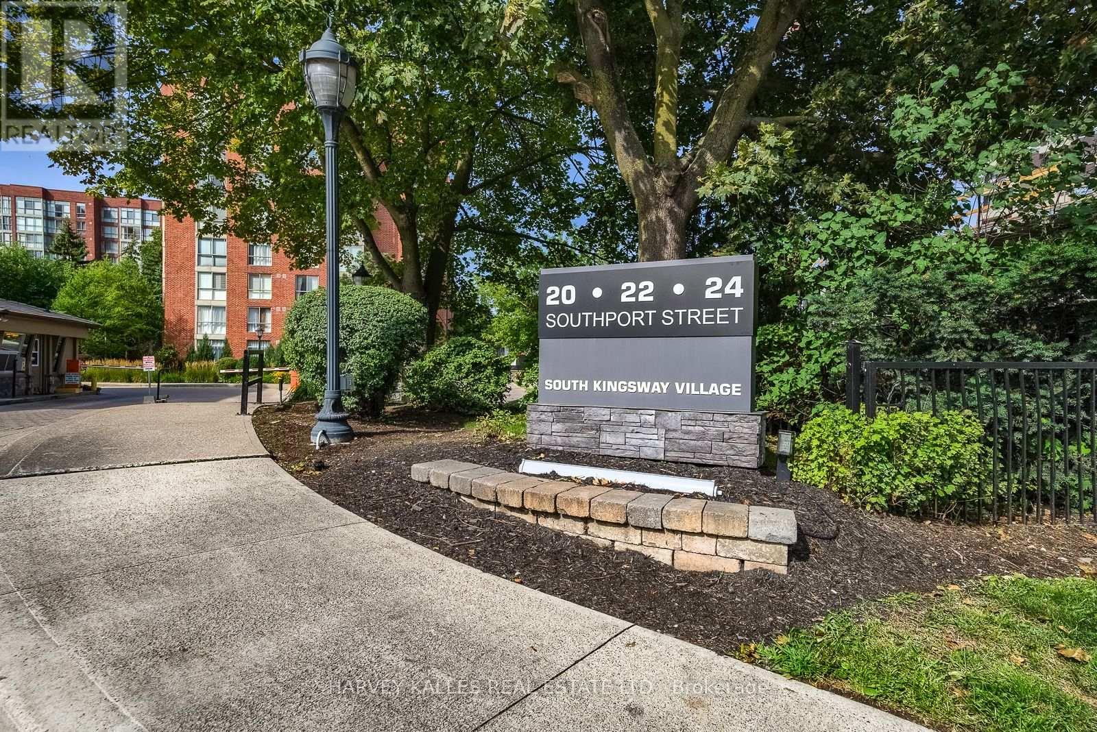 521 - 20 Southport Street, Toronto, Ontario  M6S 4Y8 - Photo 2 - W13688144