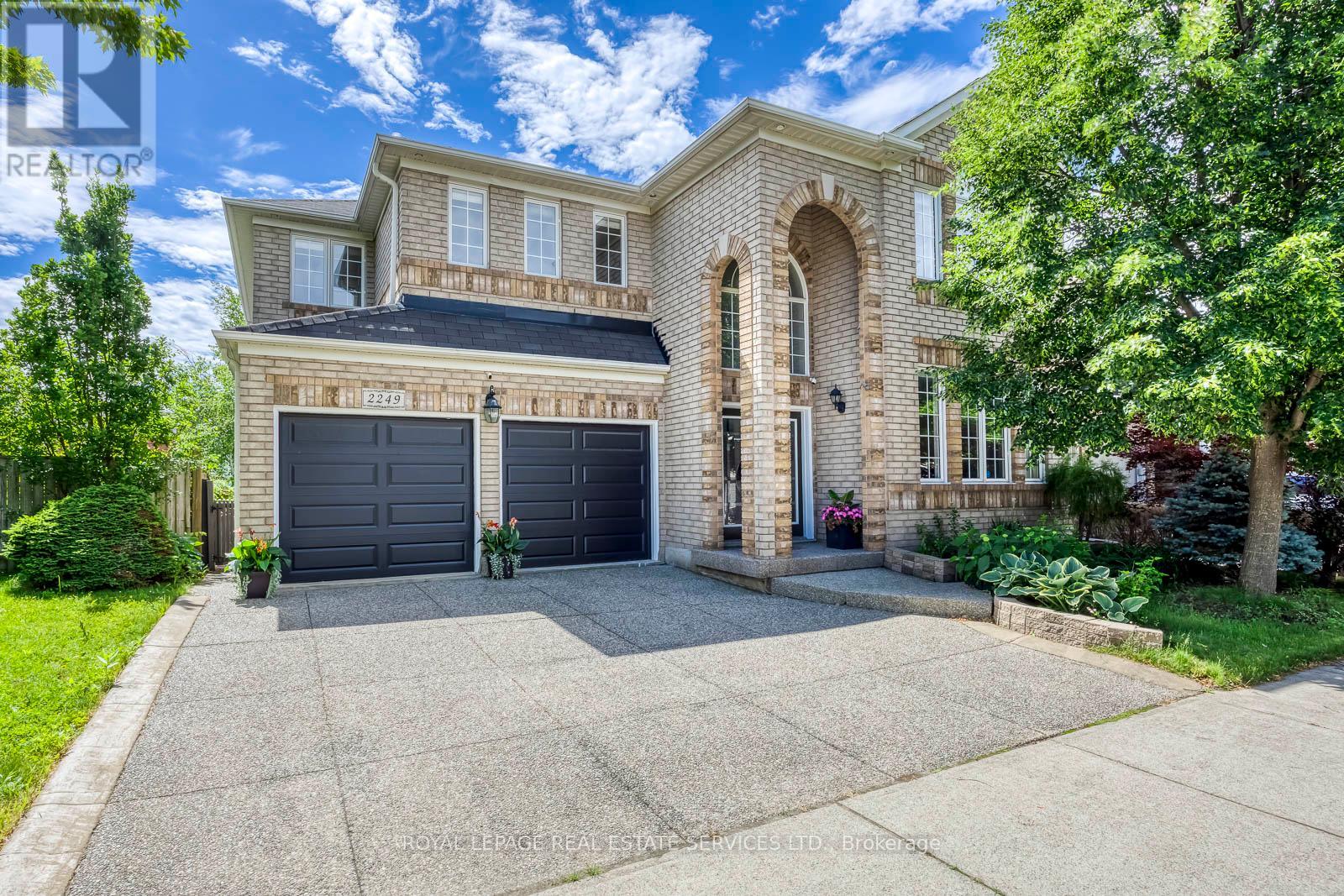 2249 Glazebrook Circle, Oakville, Ontario  L6M 5B5 - Photo 4 - W13686470