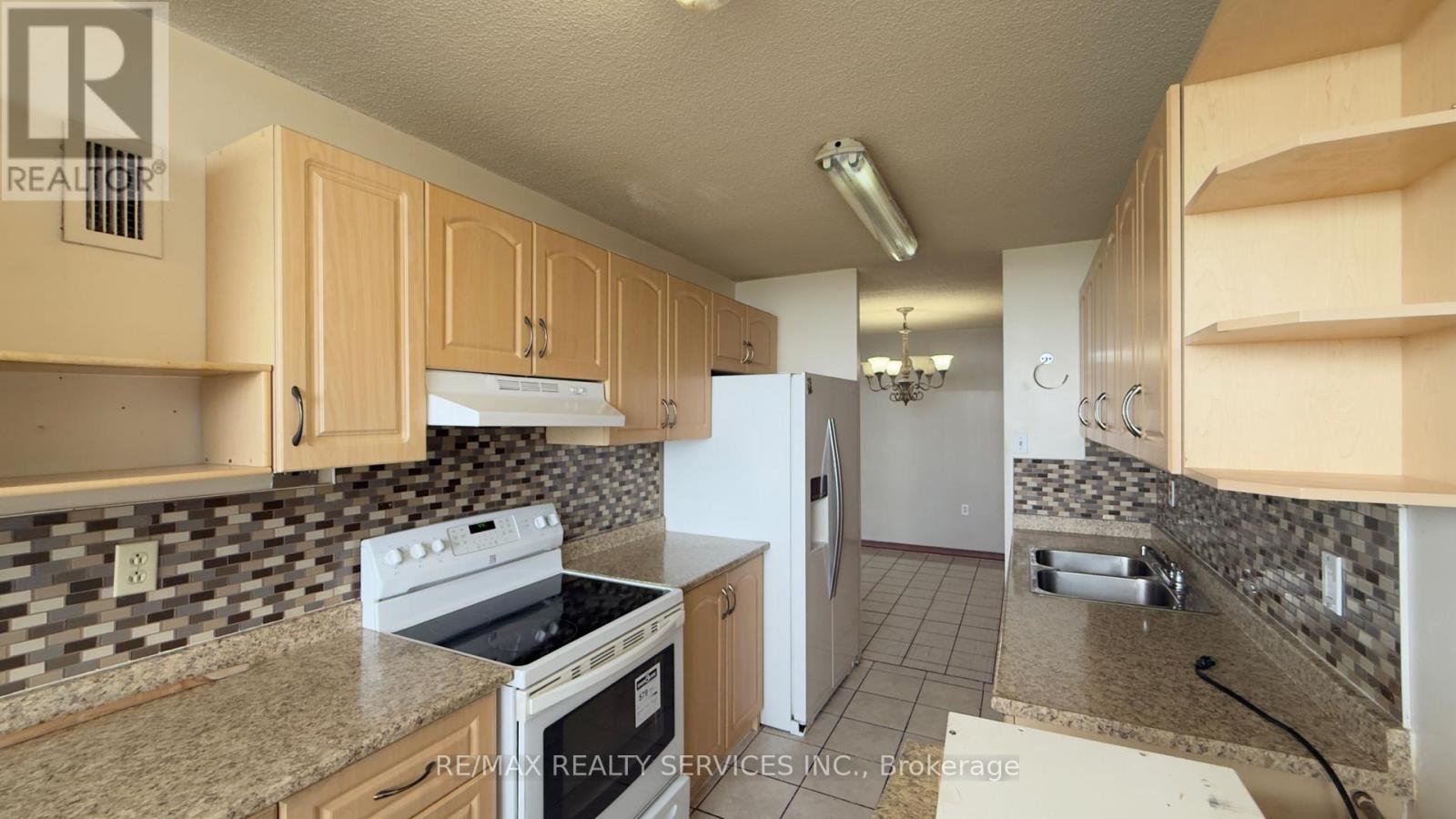 1807 - 4 Kings Cross Road, Brampton, Ontario  L6T 3X8 - Photo 16 - W13441498
