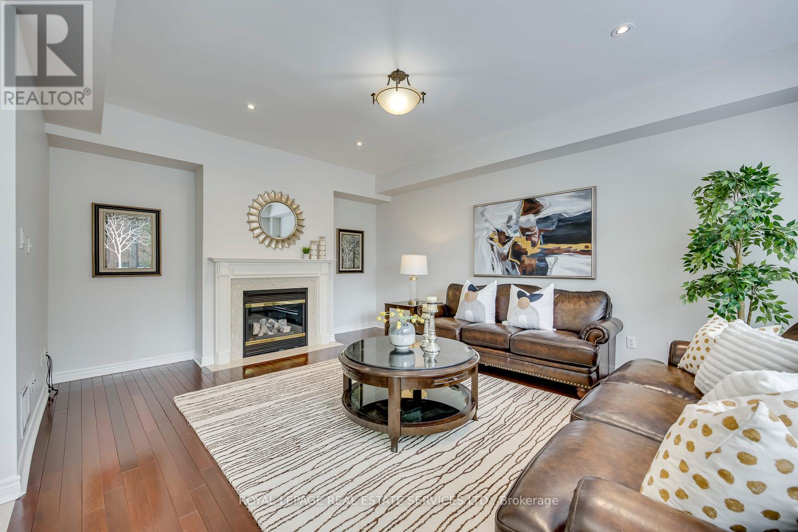 2249 Glazebrook Circle, Oakville, Ontario  L6M 5B5 - Photo 17 - W13686470