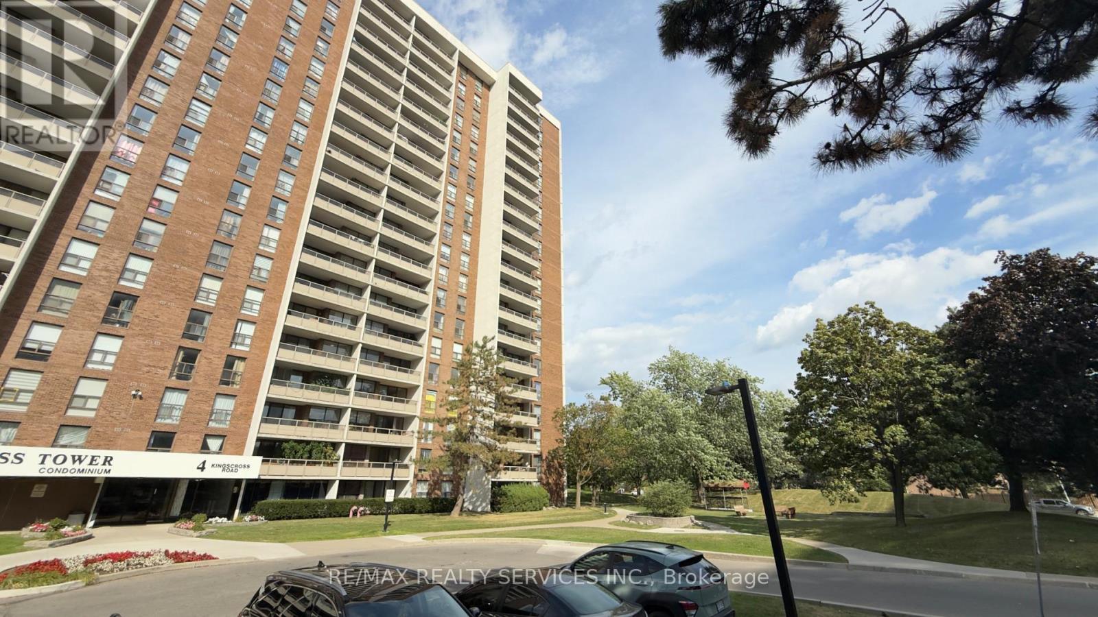 1807 - 4 Kings Cross Road, Brampton, Ontario  L6T 3X8 - Photo 4 - W13441498