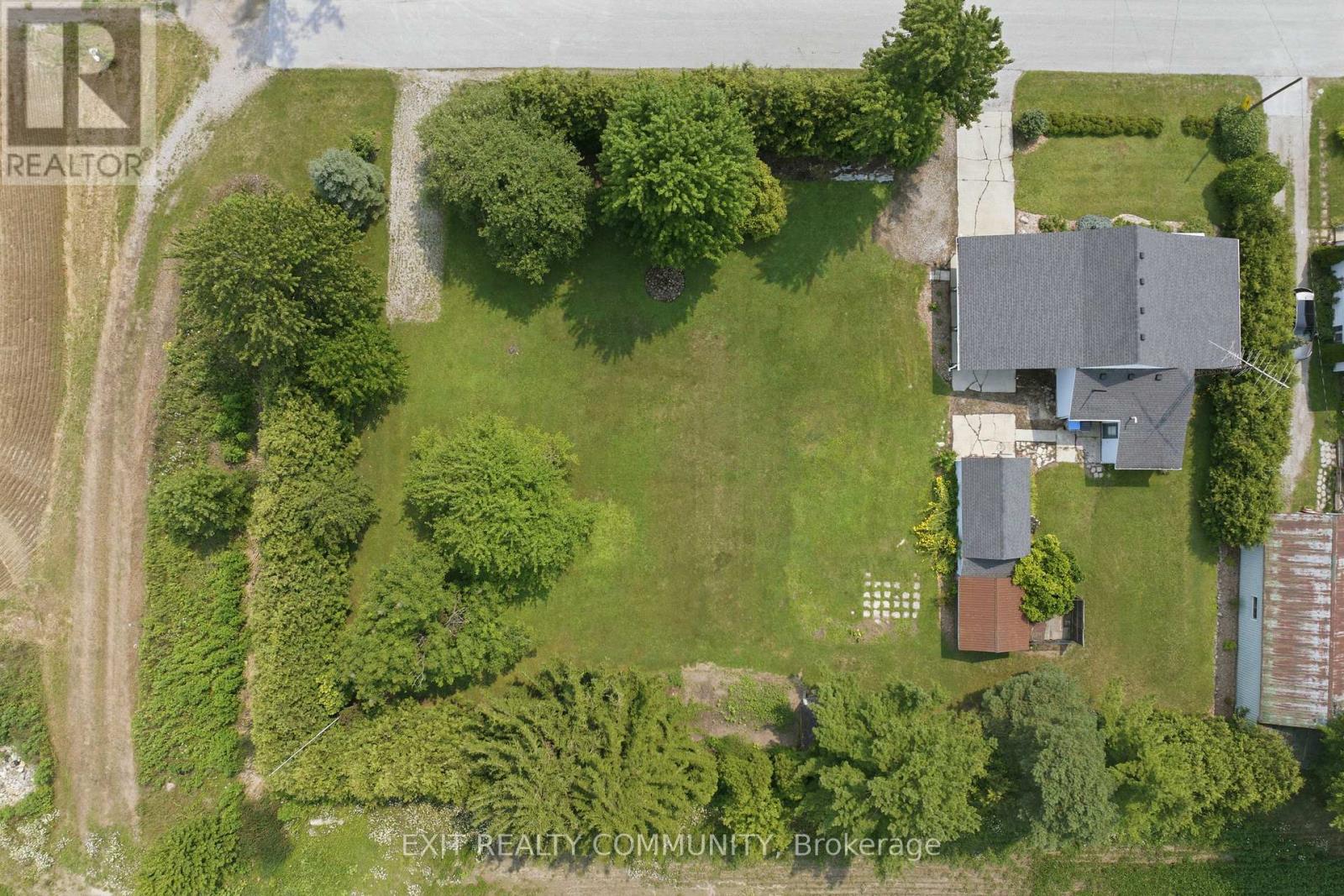 6594 James Street, Brooke-Alvinston, Ontario  N0N 1K0 - Photo 3 - X13689260