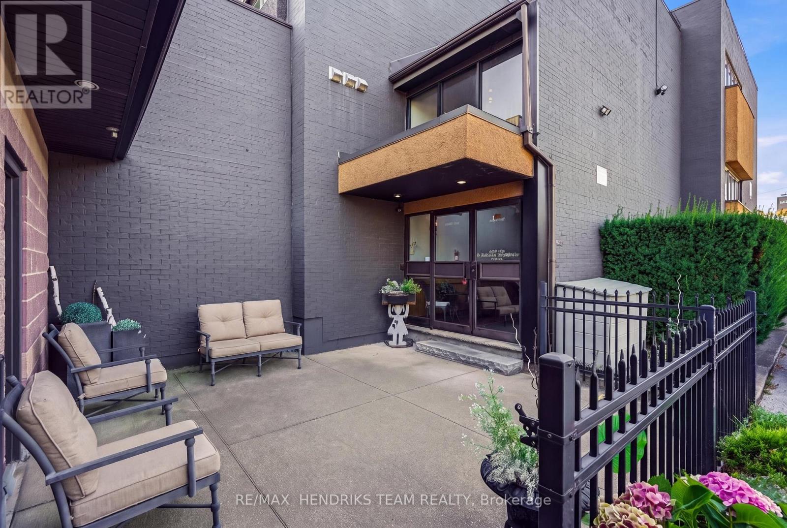 2b - 320 Vine Street, St. Catharines, Ontario  L2M 4T3 - Photo 2 - X13678746