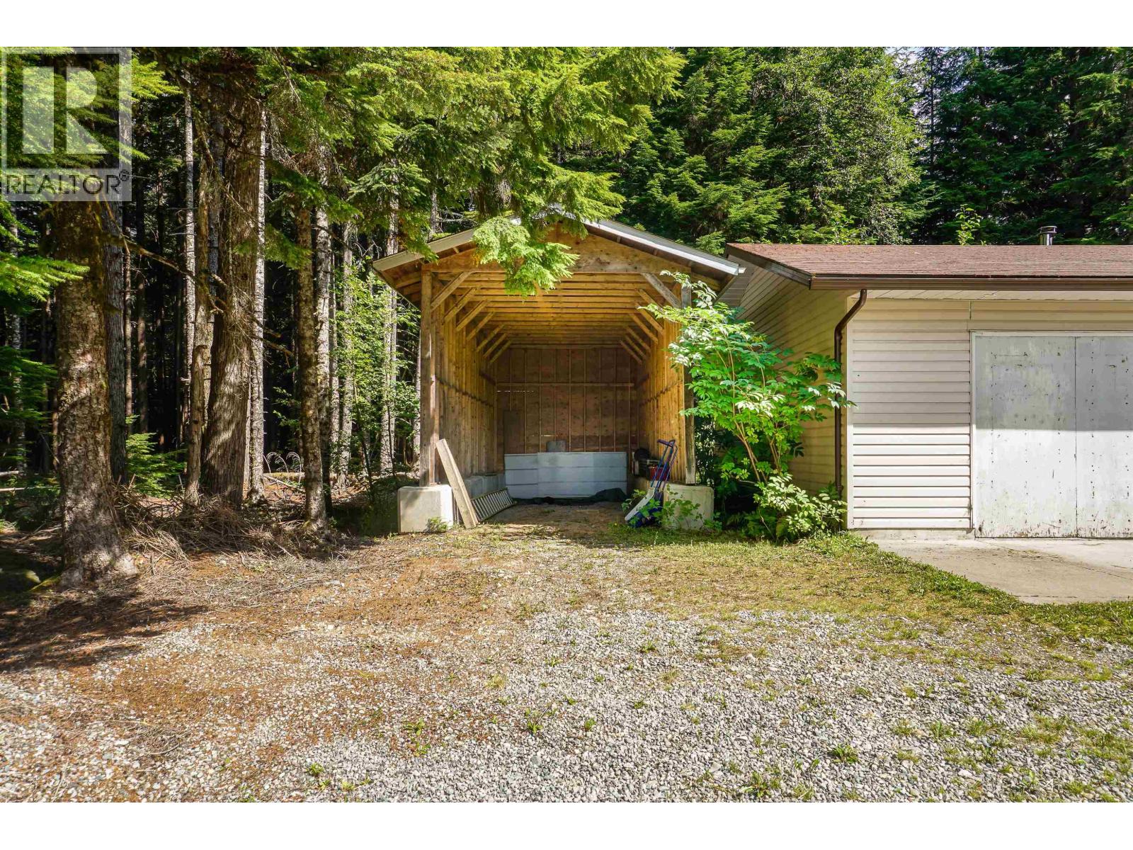 32 Dolly Varden Street, Kitimat, British Columbia  V8C 2K6 - Photo 8 - R3156812