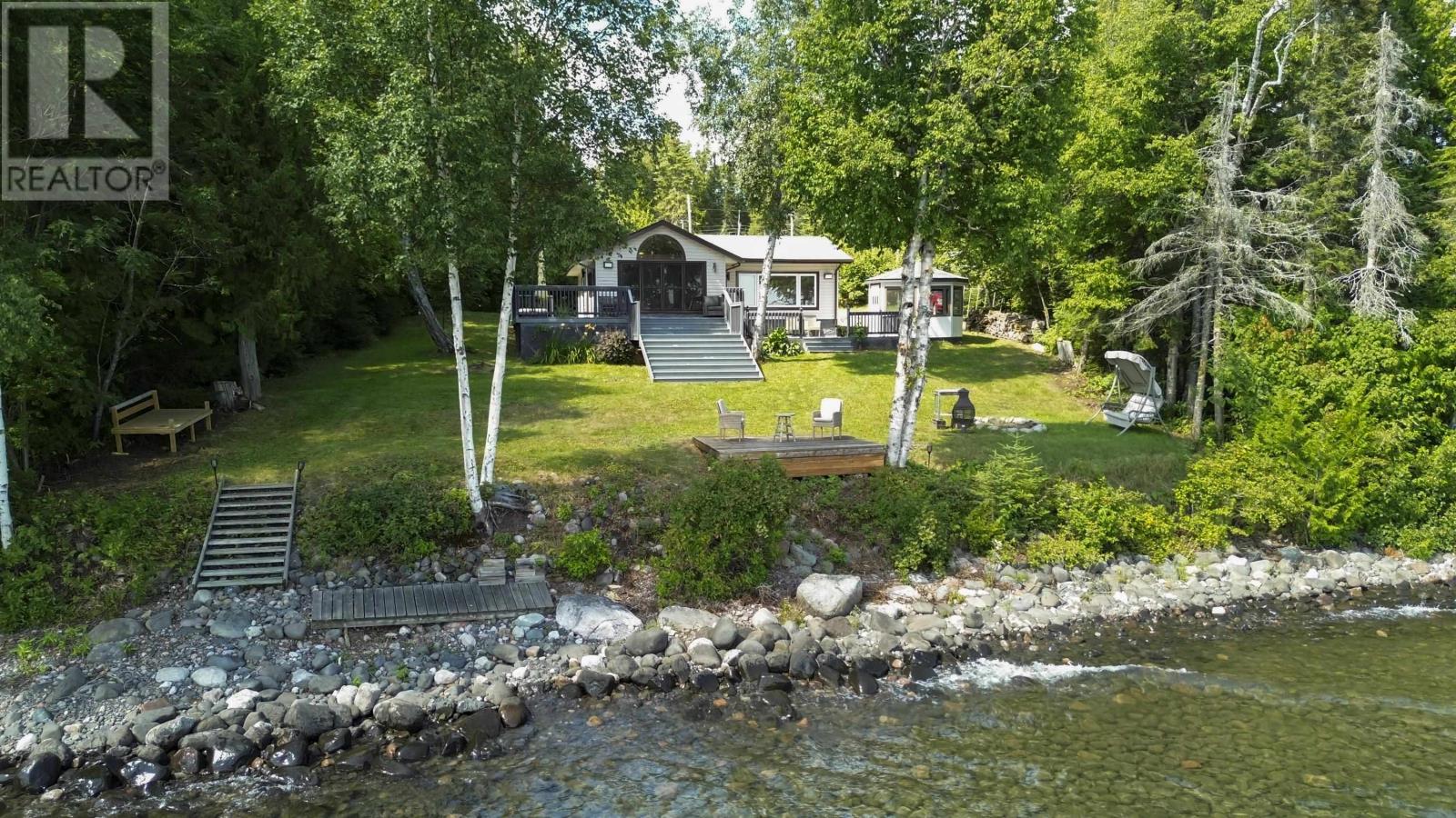 2427 Scott Dr, Shuniah, Ontario  P7A 0Y7 - Photo 1 - TB2602407