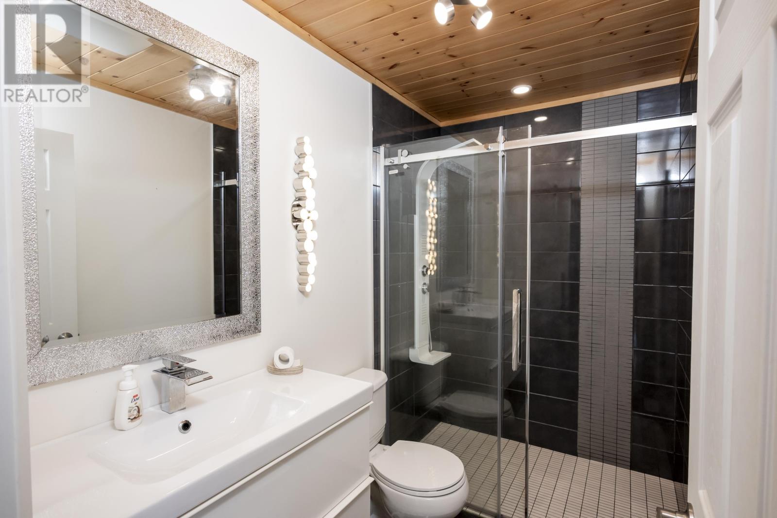 2427 Scott Dr, Shuniah, Ontario  P7A 0Y7 - Photo 32 - TB2602407