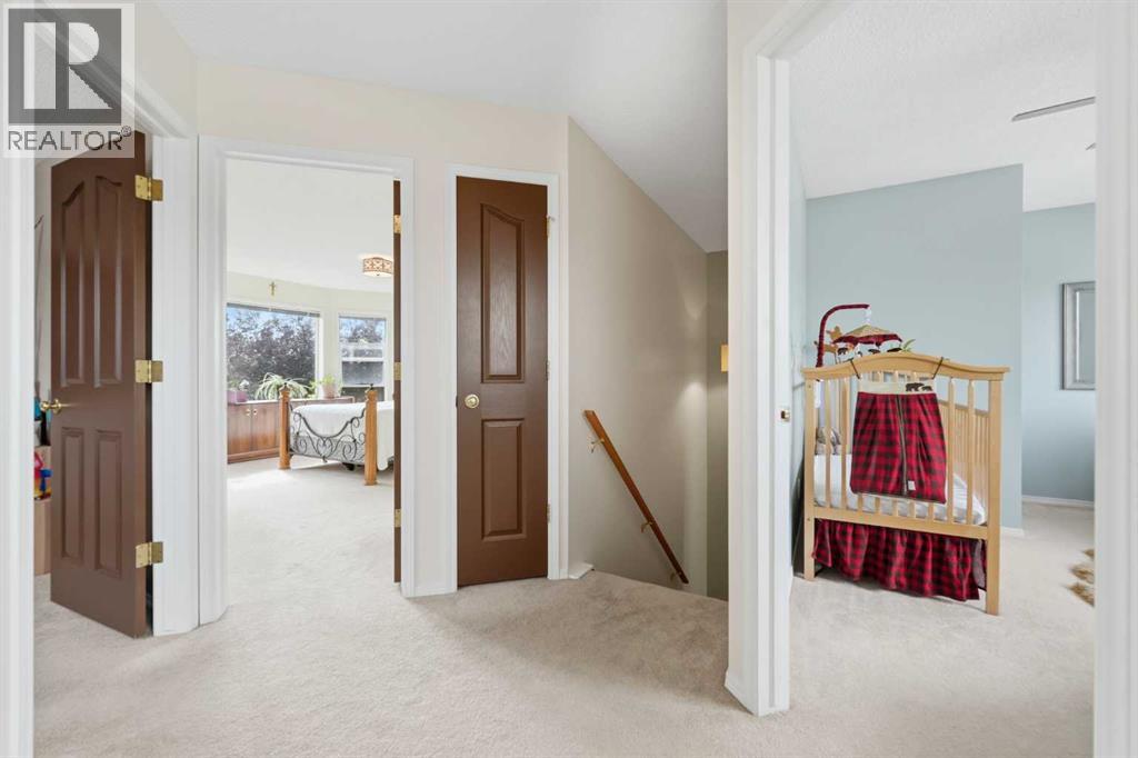46 Somerside Place Sw, Calgary, Alberta  T2Y 3V3 - Photo 19 - A2314145