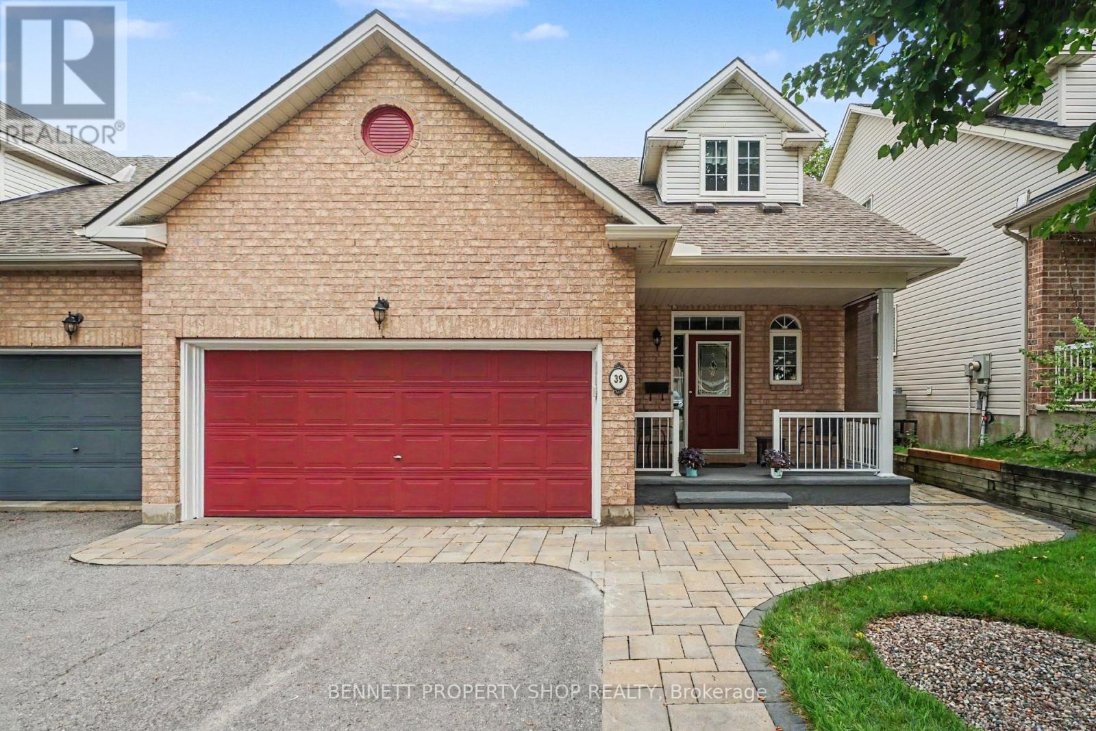 39 Foulis Crescent, Ottawa, Ontario