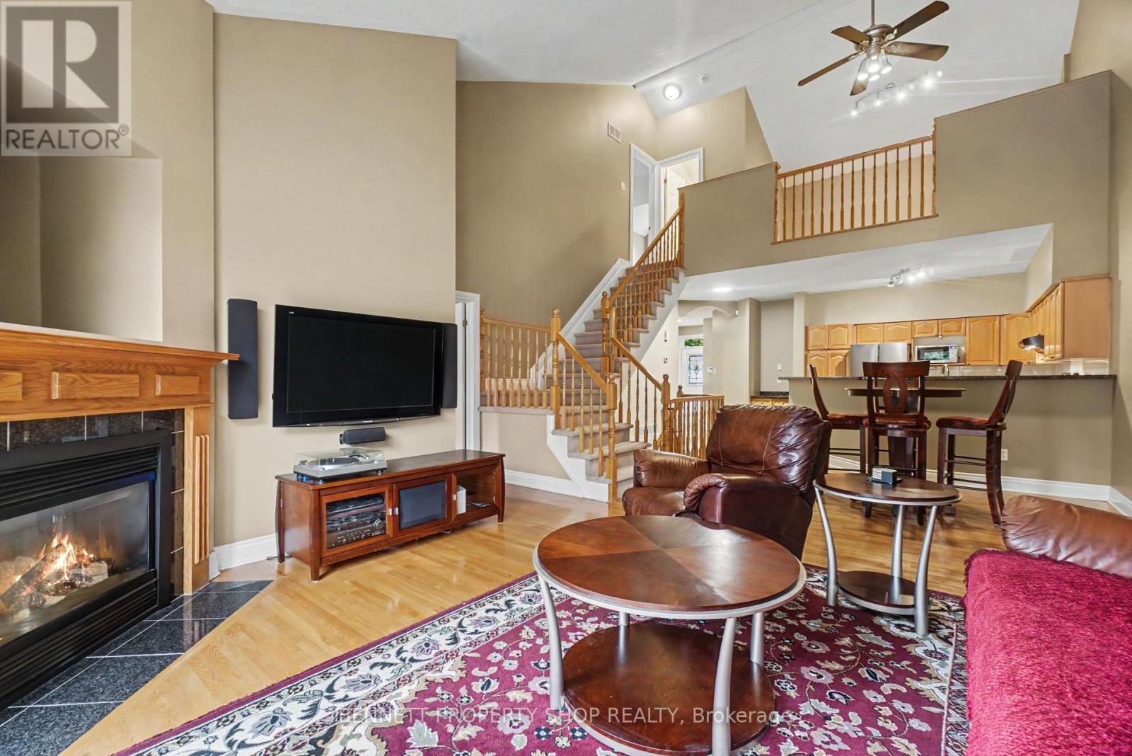 39 Foulis Crescent, Ottawa, Ontario K2L 4H2 - Photo 2 - X13689280