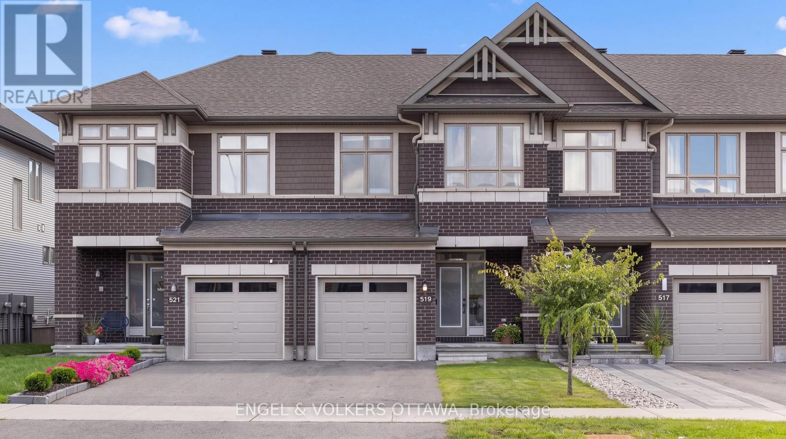 519 Borbridge Avenue, Ottawa, Ontario