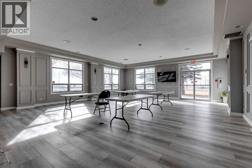 2, 219 Village Terrace SW, Calgary, Alberta  T3H 2L4 - Photo 27 - A2325948