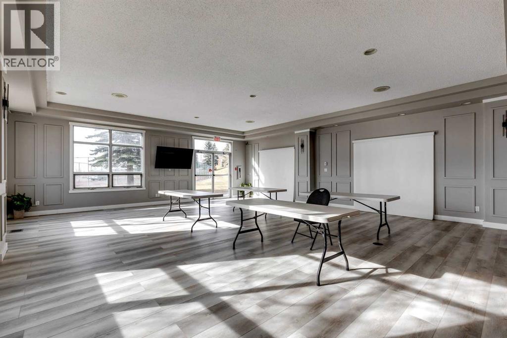 2, 219 Village Terrace SW, Calgary, Alberta  T3H 2L4 - Photo 28 - A2325948